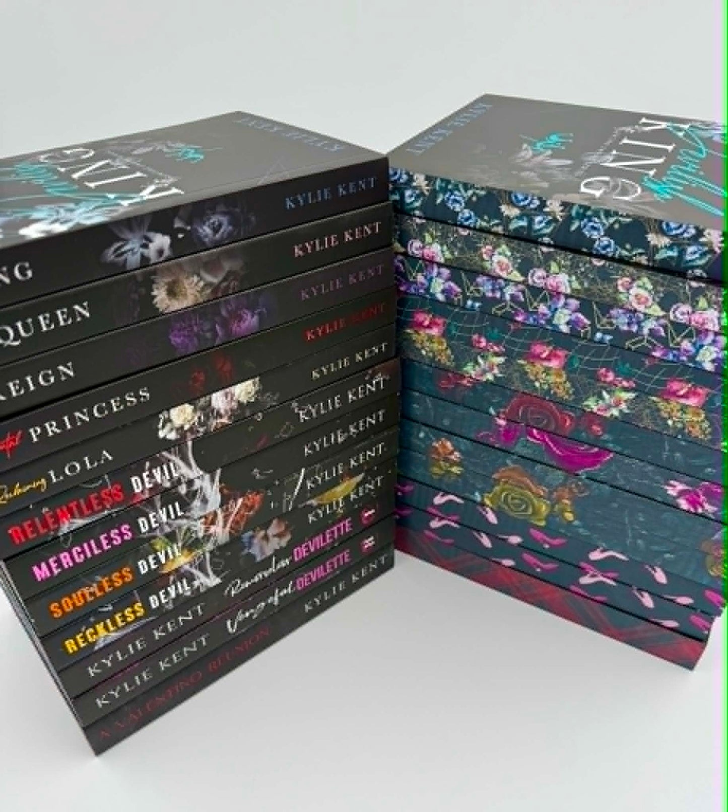 Complete Valentino Family Series