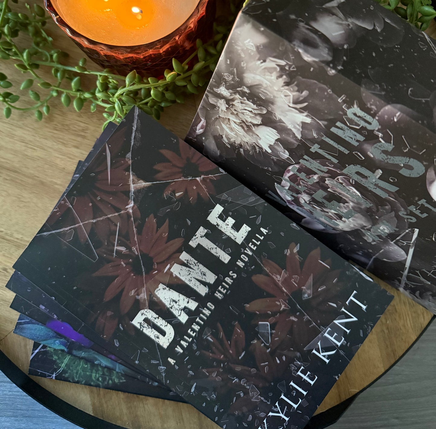 Valentino Heir Boxset - Damaged Kickstarter Stock