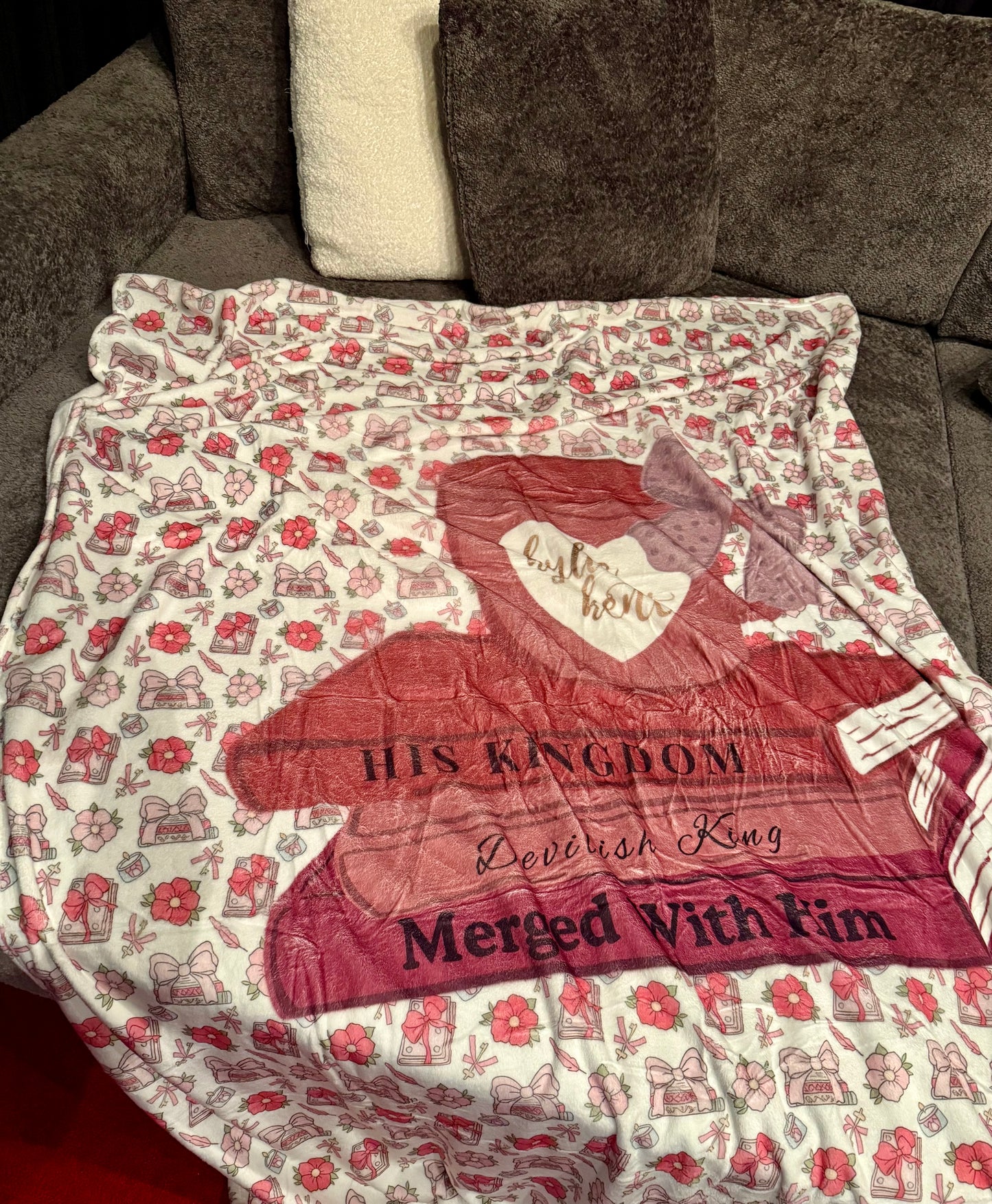 KylieVerse Super Soft Fleece Throw Blanket – 50" x 60"