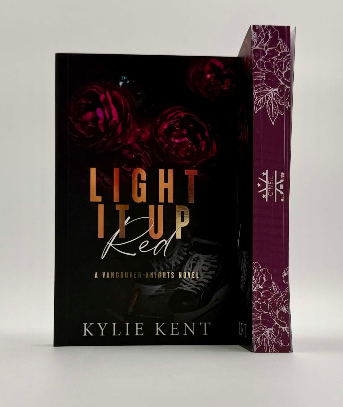 Light It Up Red – Kylie Kent Ice Hockey Mafia Romance