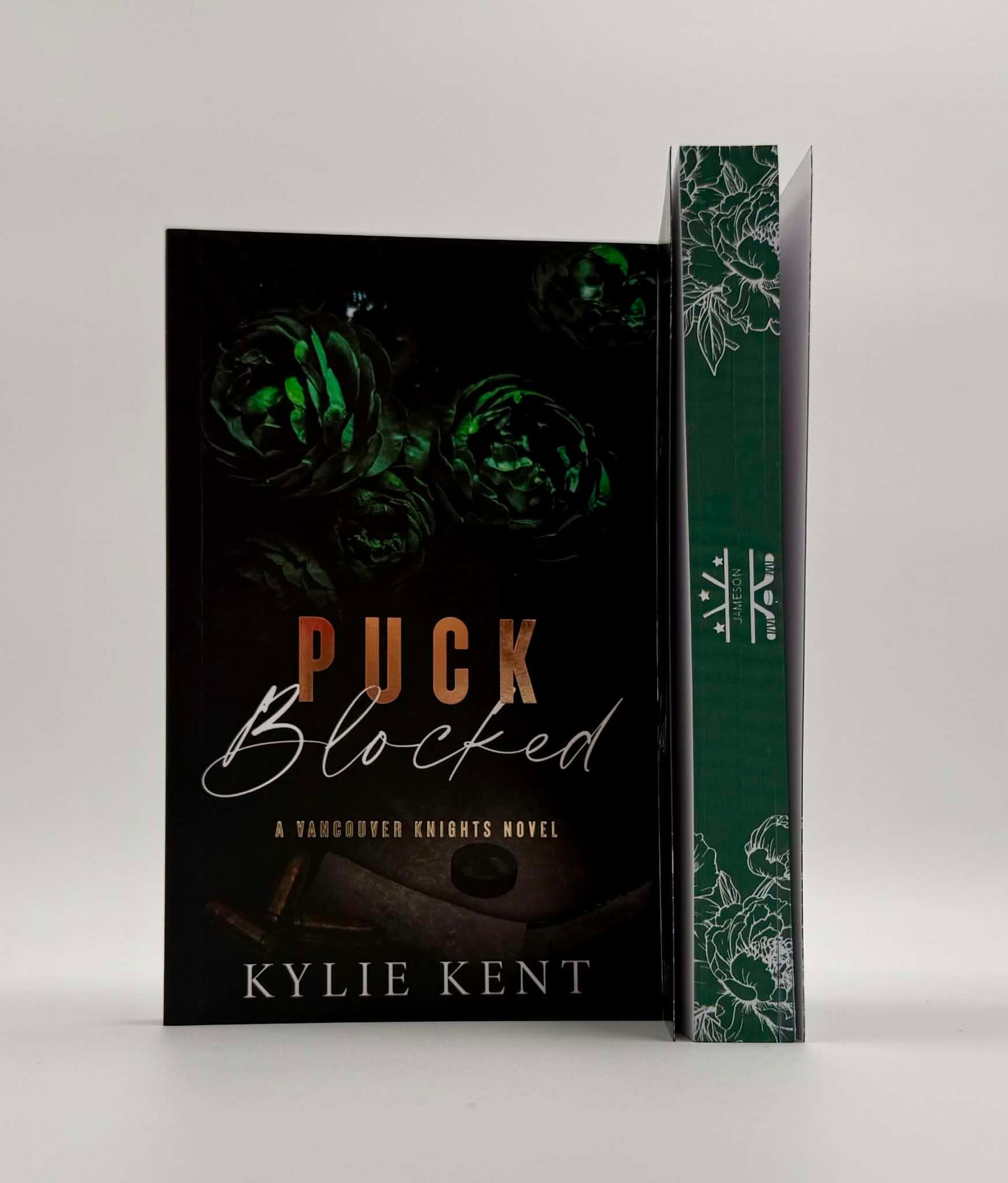 Puck Blocked – Kylie Kent Hockey Romance