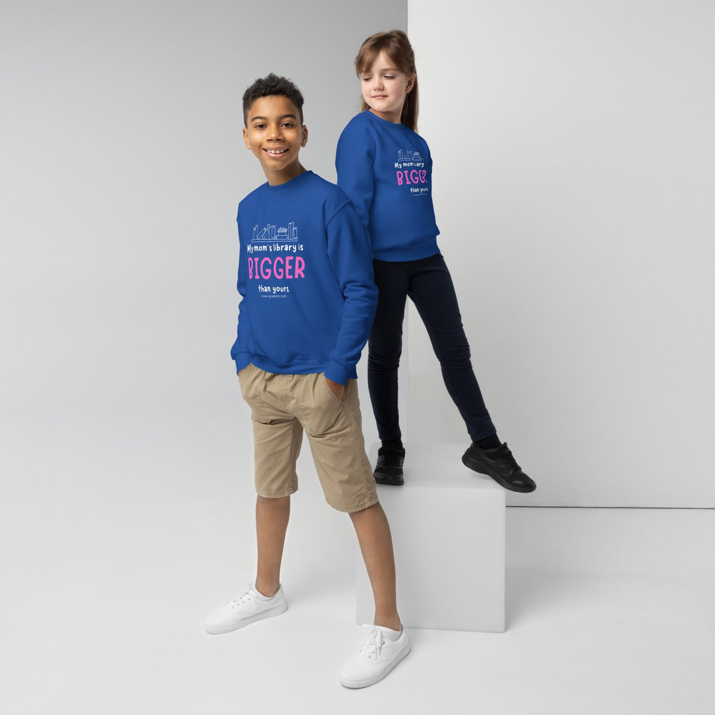 Mom's Library Youth crewneck sweatshirt